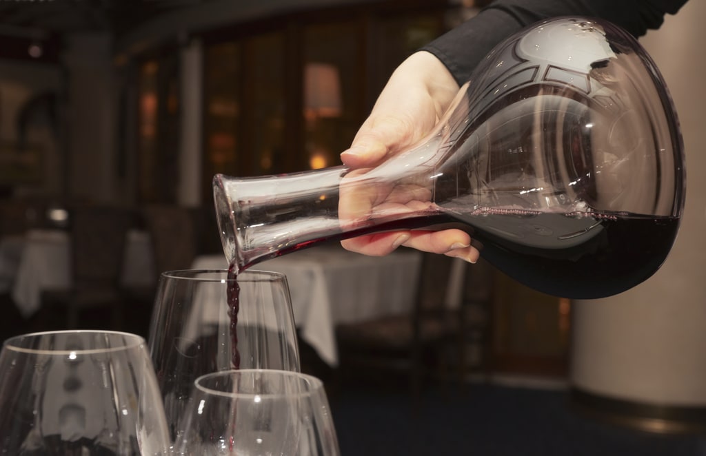 How and When to Decant Red Wine French Wine Explorers